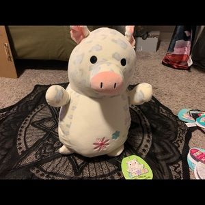 Easter Hug-me Squishmallow “Reese!”